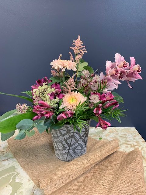 https://kellideefloral.ca/wp-content/uploads/2022/03/Everyday1-rotated.jpg