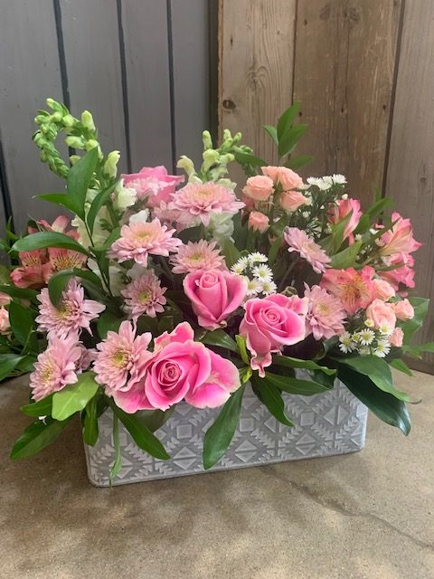 https://kellideefloral.ca/wp-content/uploads/2022/03/Spring3-rotated.jpg